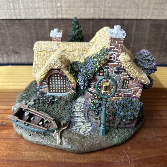 Thomas Kinkade Hawthorne Village - “Seaside Boathouse”-seaside Village - Picture 1 of 8